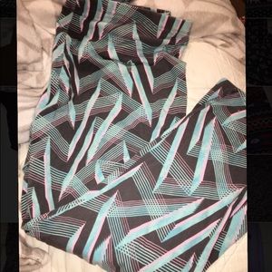 super stretchy legging to comfortably workout in !